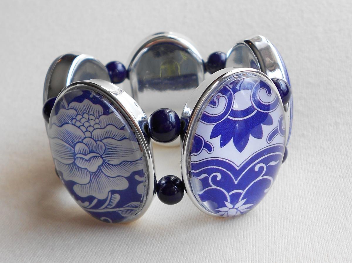 Blue And White Graphic Stretch Bracelet